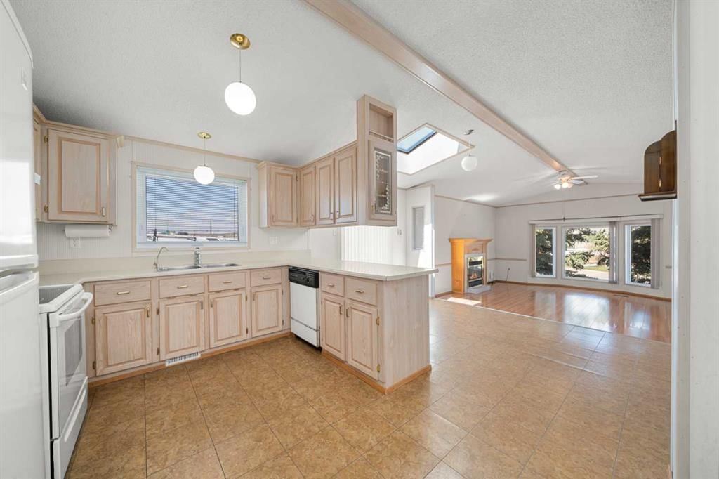 299, 99 Arbour Lake Road NW, Calgary — photo 2 of 31