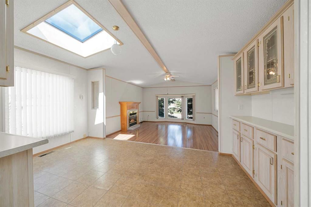 299, 99 Arbour Lake Road NW, Calgary — photo 4 of 31