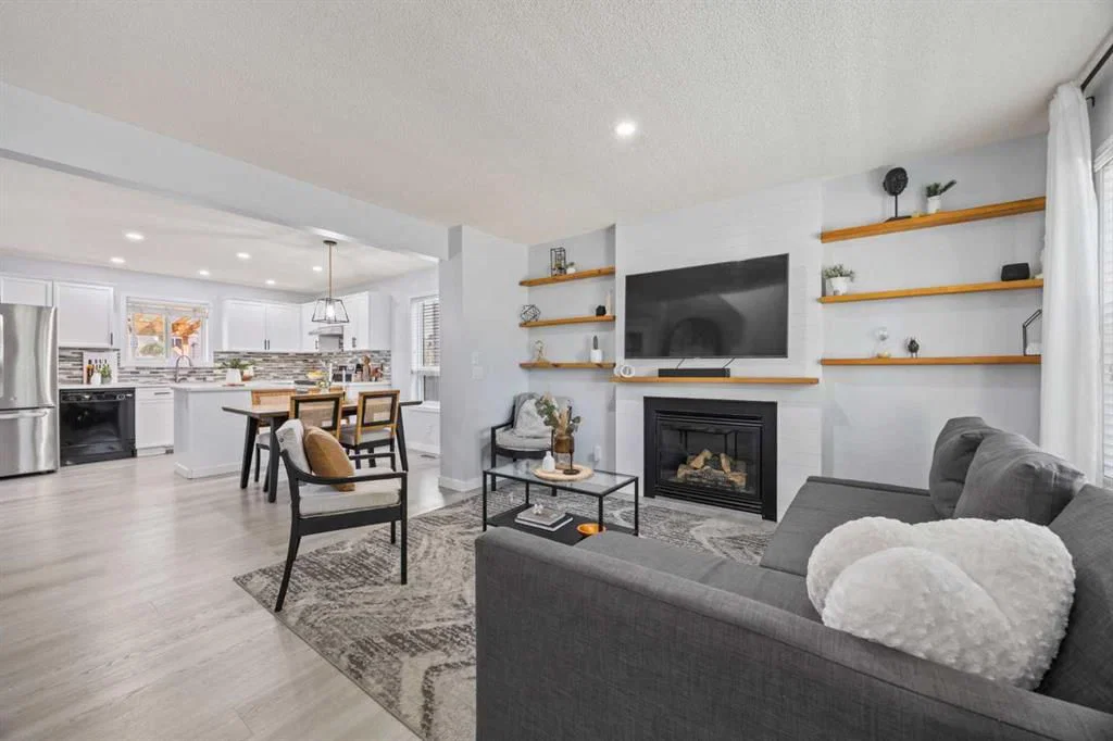 371 Silverado Drive SW, Calgary — photo 5 of 38