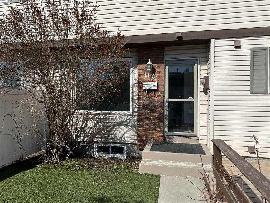 100, 740 Bracewood Drive SW, Calgary — main listing photo