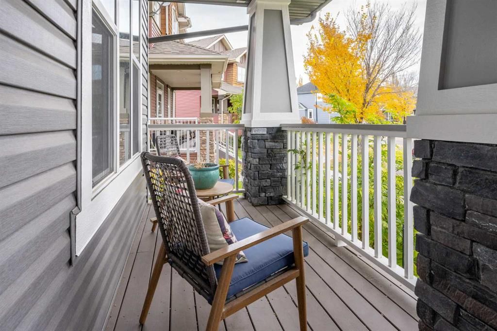 160 Prestwick Manor SE, Calgary — photo 3 of 48