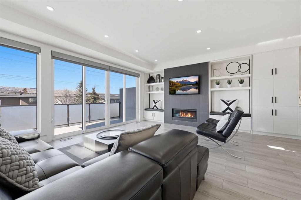 2227 47 Street NW, Calgary — photo 3 of 47