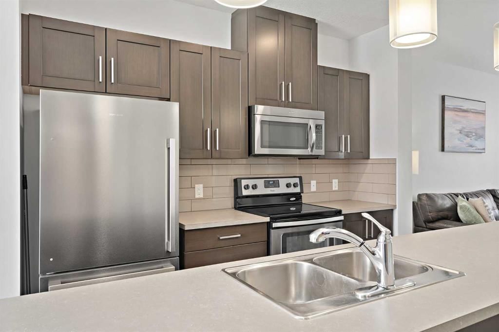 205 Copperstone Park SE, Calgary — photo 5 of 45