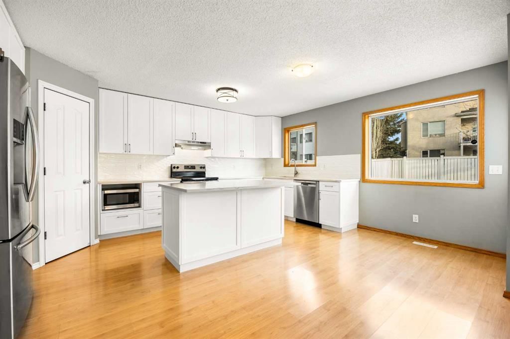 36 Arbour Wood Crescent NW, Calgary — photo 4 of 45