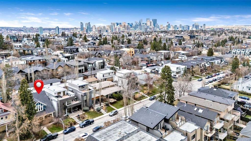 2022 32 Avenue SW, Calgary — photo 3 of 50