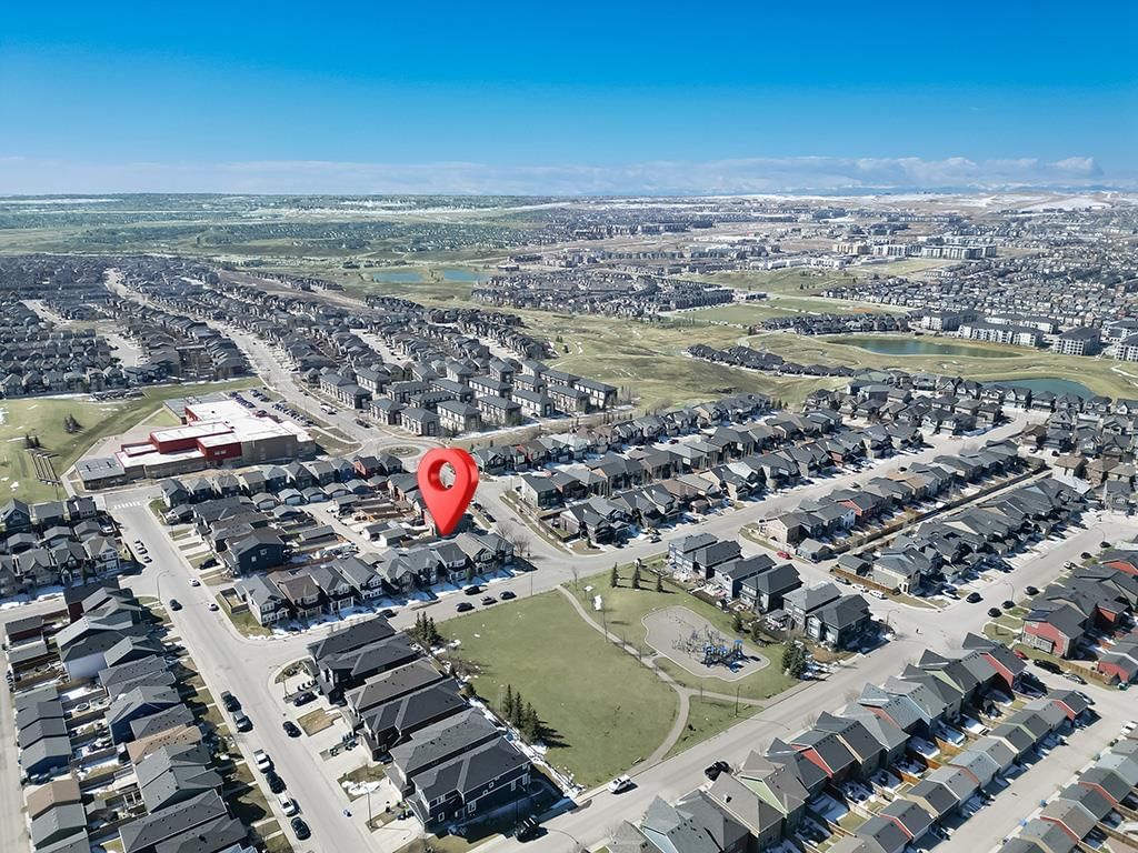 608 Evansborough Way NW, Calgary — photo 3 of 33