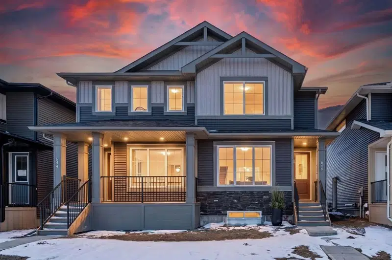 648 Sora Boulevard SE, Calgary — main listing photo