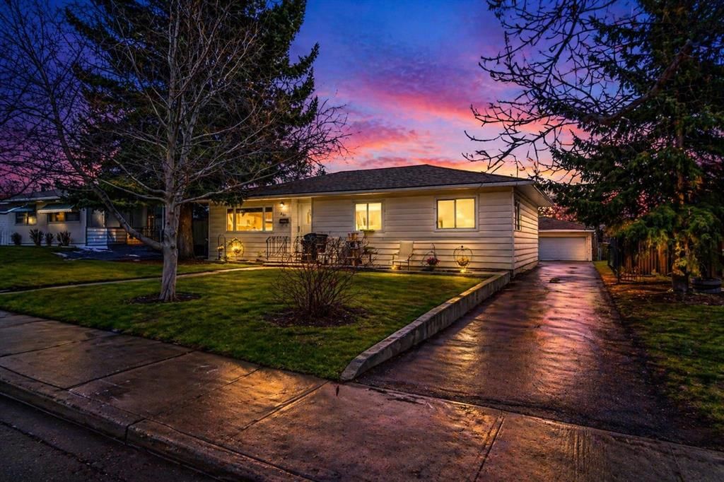 200 Hendon Drive NW, Calgary — recently sold home