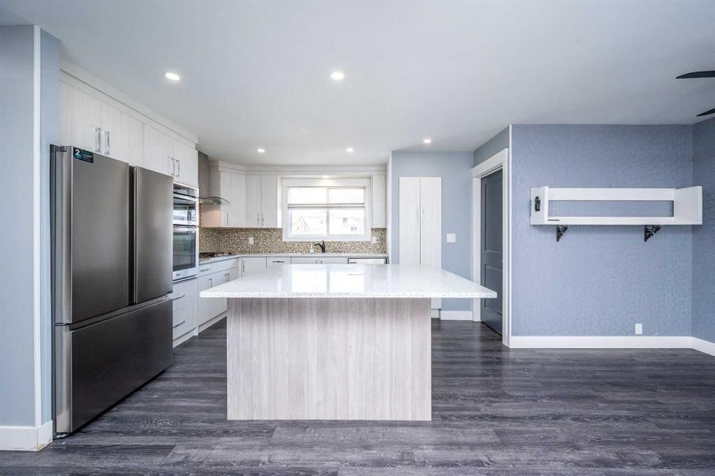 640 Rundleridge Drive NE, Calgary — photo 4 of 43