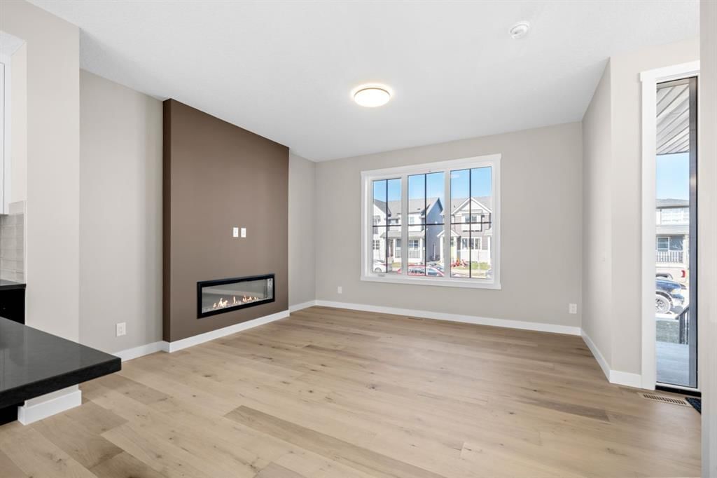 376 Sora Boulevard SE, Calgary — photo 2 of 11