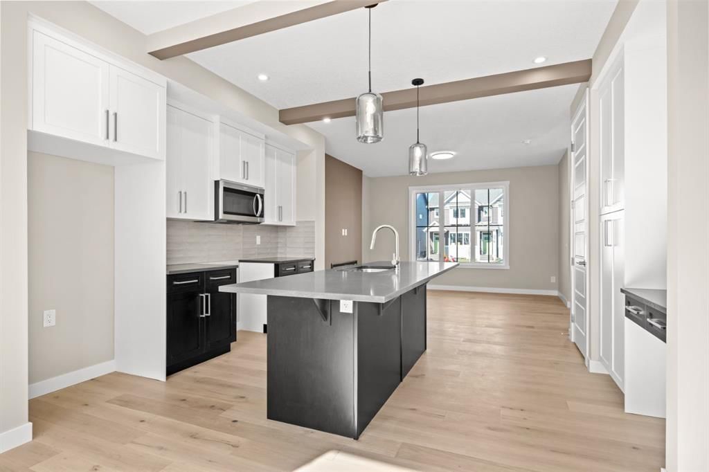 376 Sora Boulevard SE, Calgary — photo 4 of 11