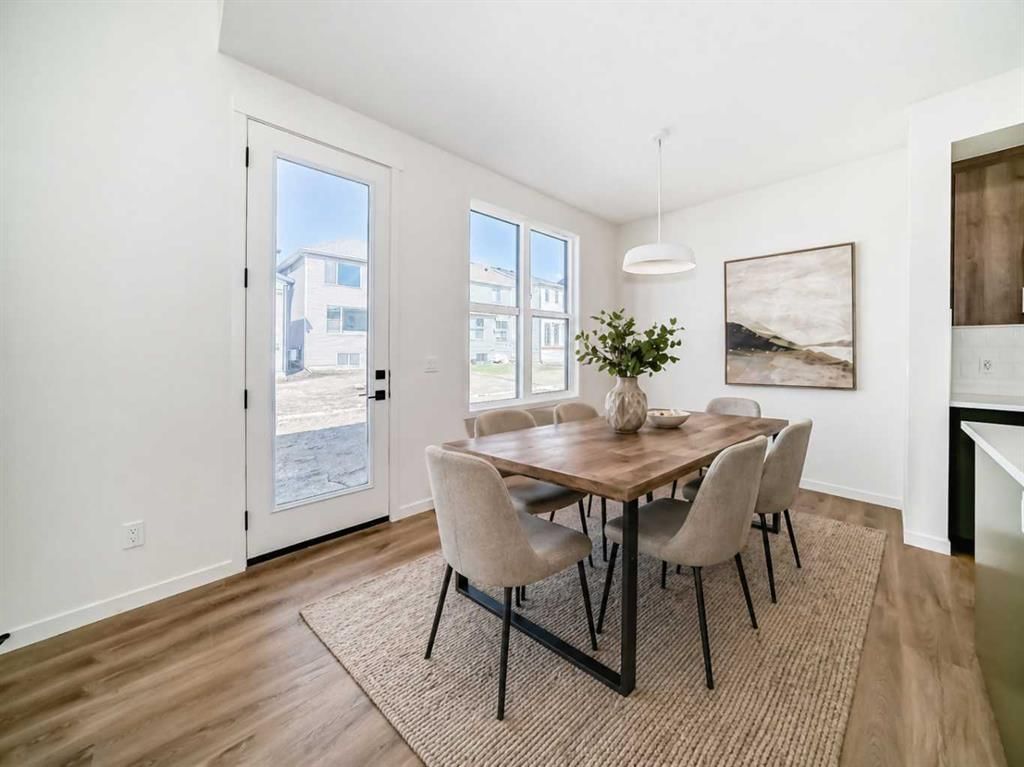 61 Bartlett Way SE, Calgary — photo 4 of 48