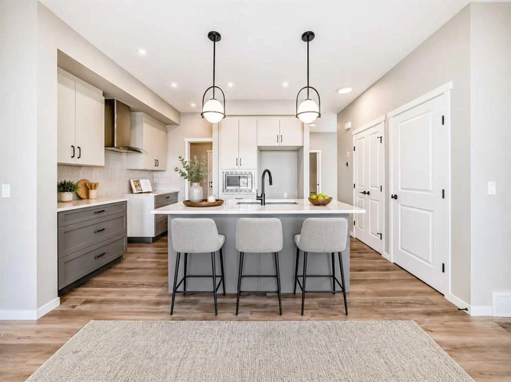130 Bartlett Row SE, Calgary — photo 2 of 50