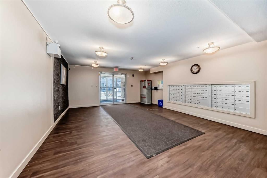 414, 7110 80 Avenue NE, Calgary — photo 3 of 28