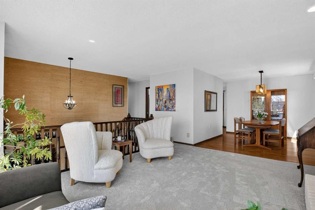 428 Ranch Estates Place NW, Calgary — photo 4 of 22