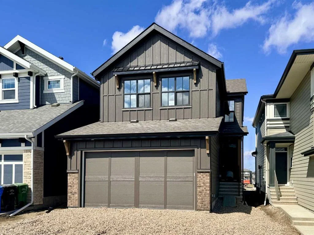 104 Mercado Crescent SE, Calgary — main listing photo