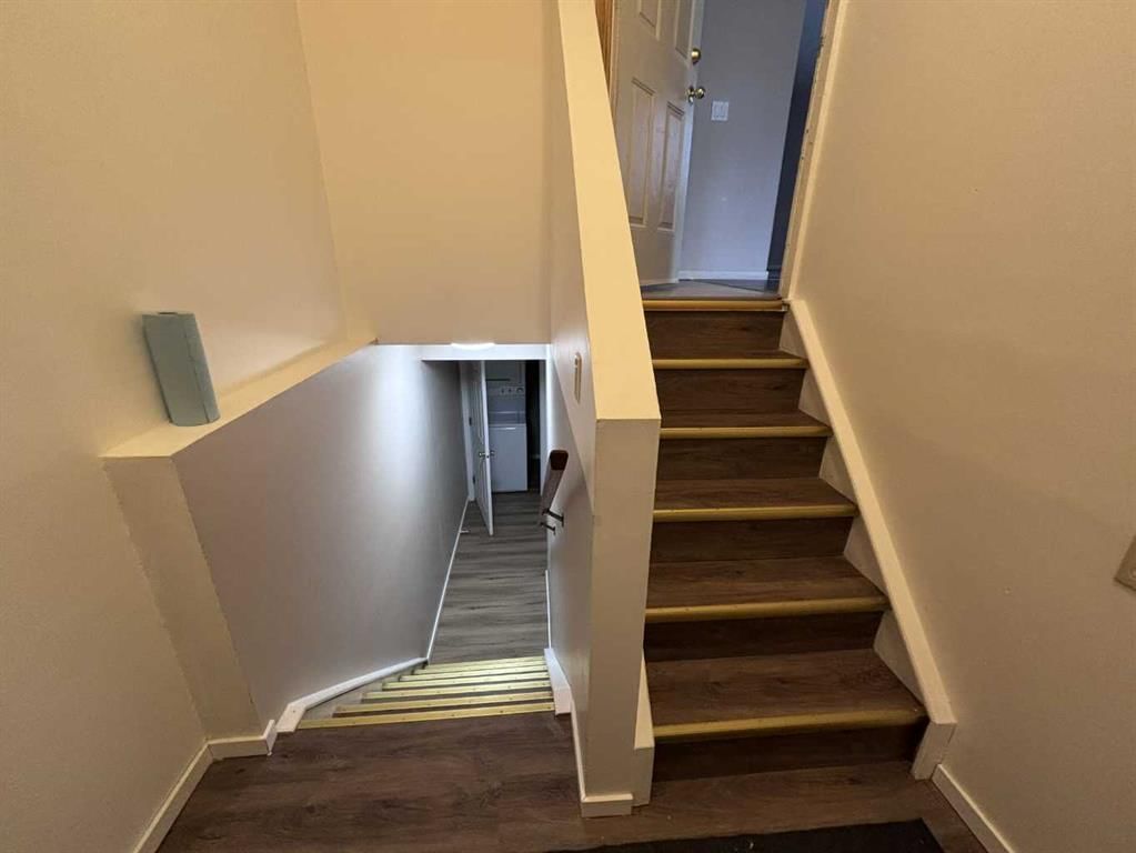170 Martindale Drive NE, Calgary — photo 5 of 7