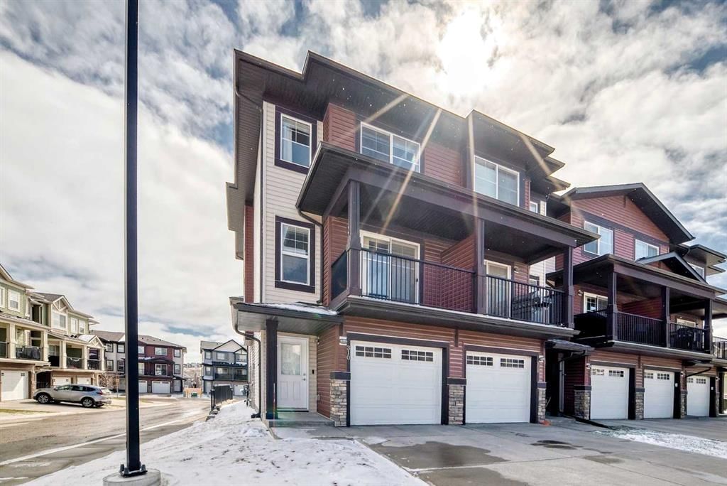 310 Sage Hill Grove NW, Calgary — photo 2 of 50