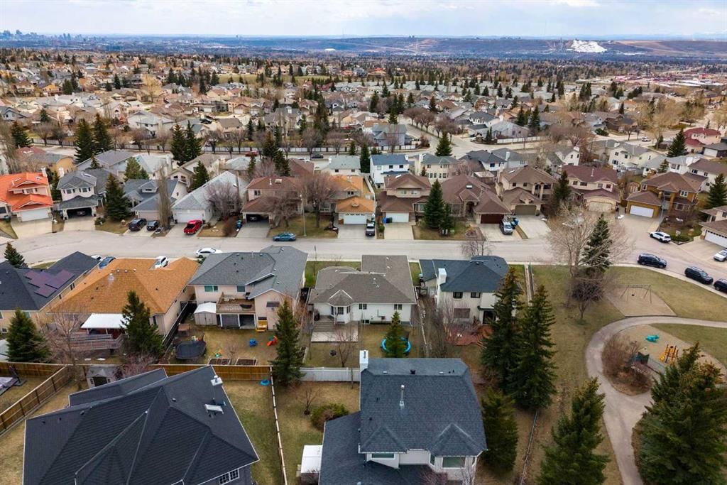 30 Arbour Ridge Circle NW, Calgary — photo 3 of 50