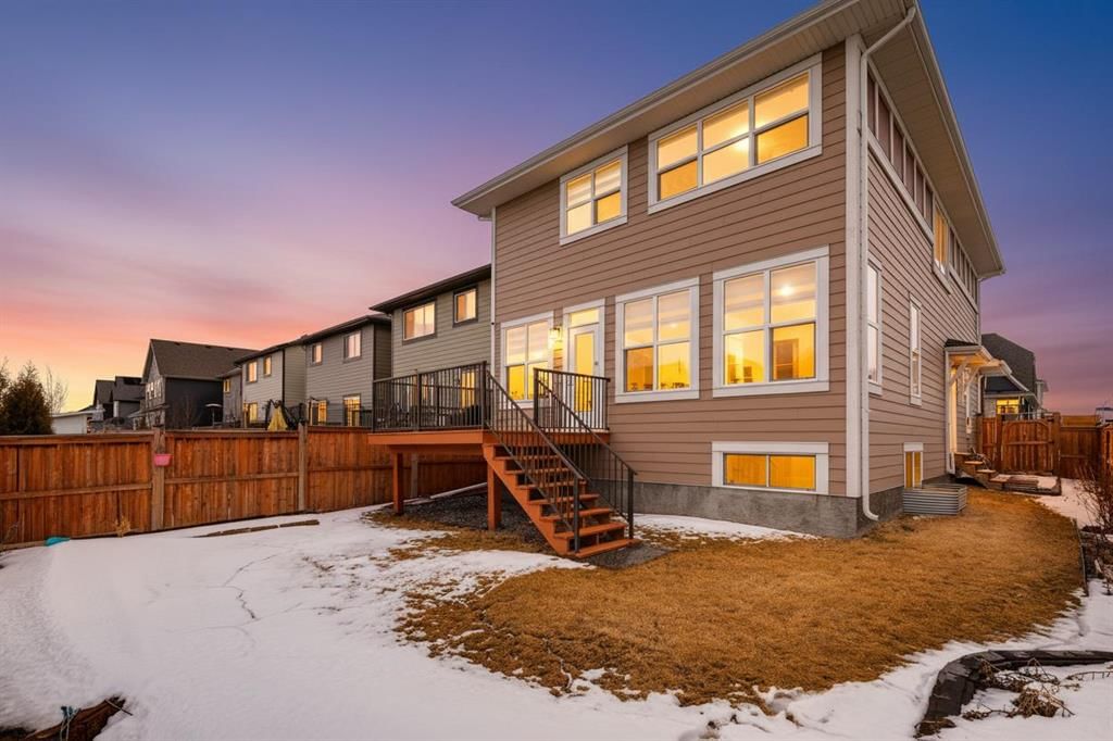 212 Magnolia Heath SE, Calgary — photo 3 of 50