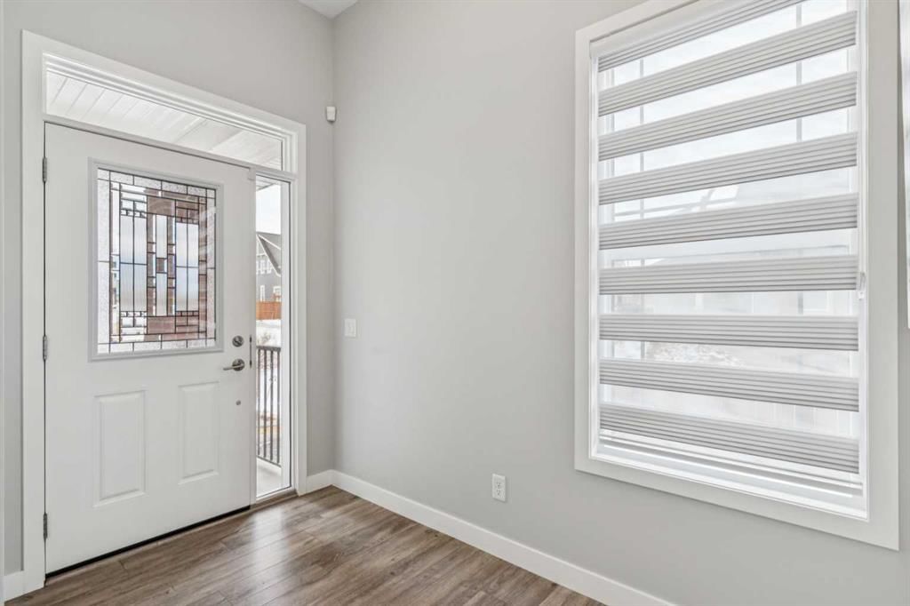 212 Magnolia Heath SE, Calgary — photo 4 of 50