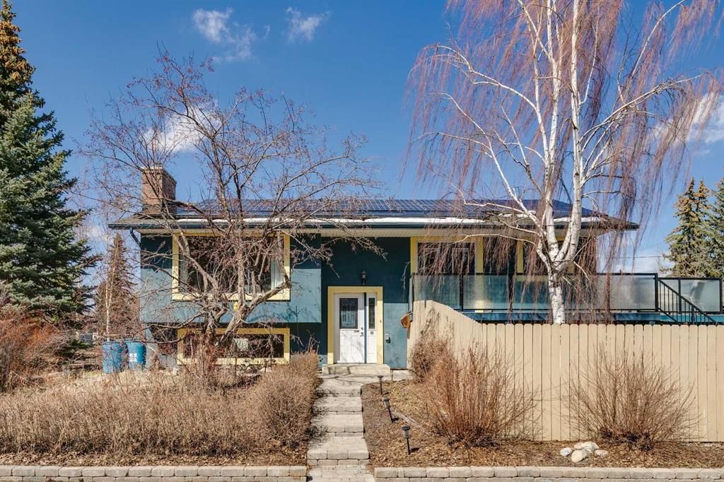 6608 Silverview Road NW, Calgary — main listing photo