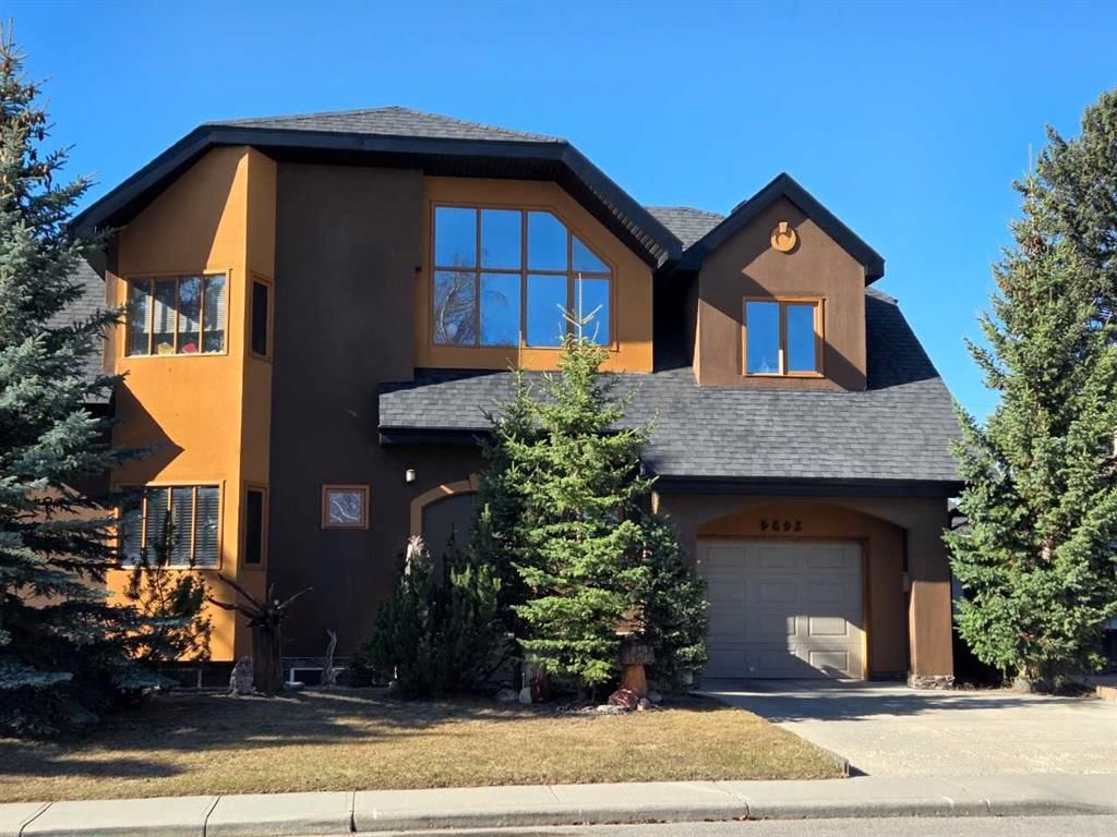 4643 29 Avenue NW, Calgary — main listing photo