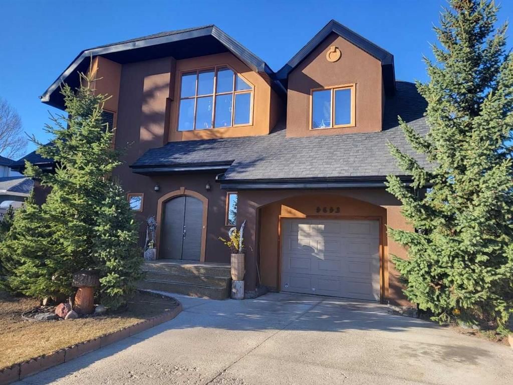 4643 29 Avenue NW, Calgary — photo 3 of 37