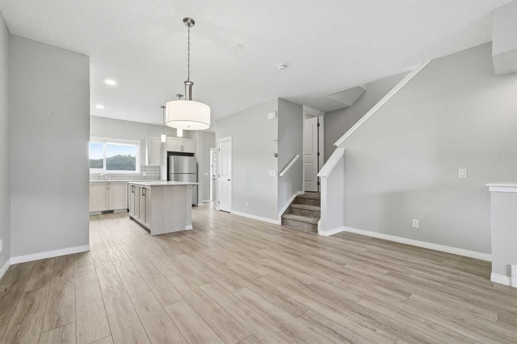 831 Wolf Willow Boulevard SE, Calgary — photo 3 of 41