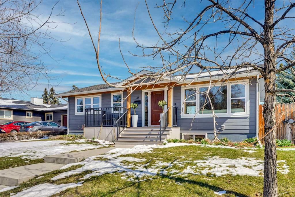 34 Malibou Road SW, Calgary — photo 2 of 49
