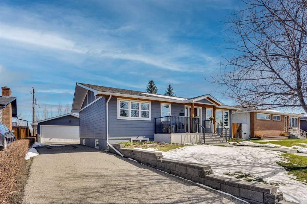34 Malibou Road SW, Calgary — photo 3 of 49