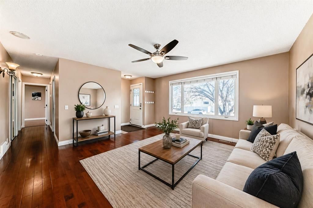 7139 18 Street SE, Calgary — main listing photo