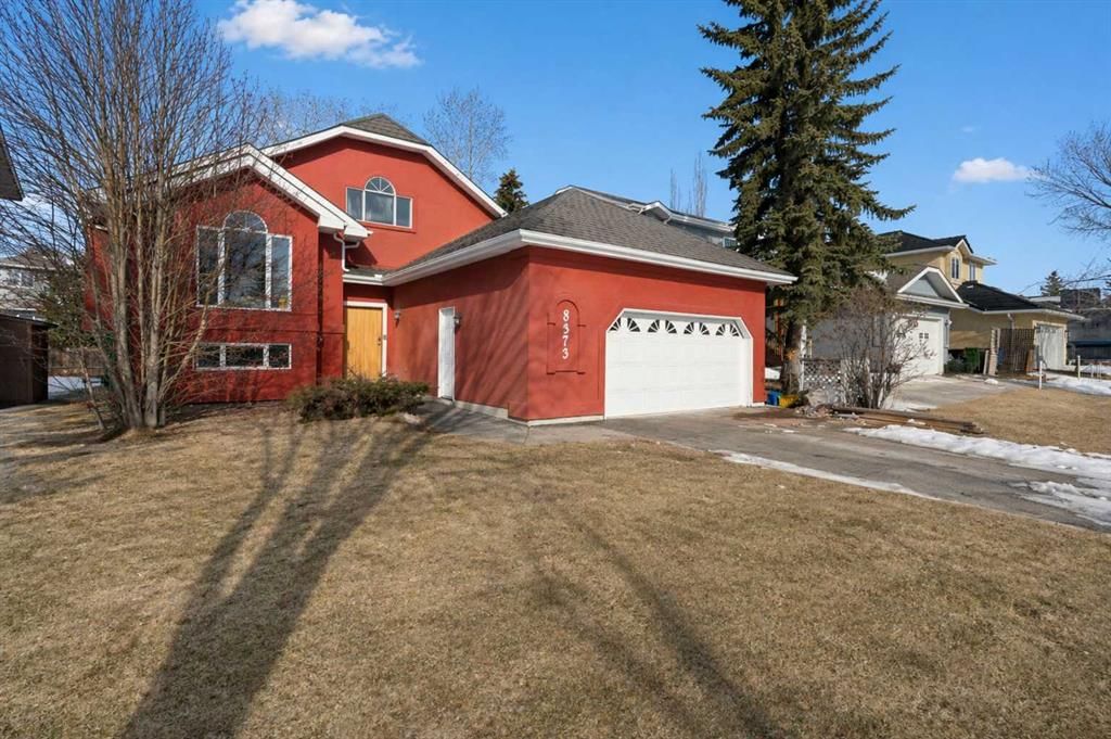 8373 Edgevalley Drive NW, Calgary — photo 2 of 31