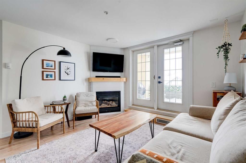 306, 2212 34 Avenue SW, Calgary — main listing photo