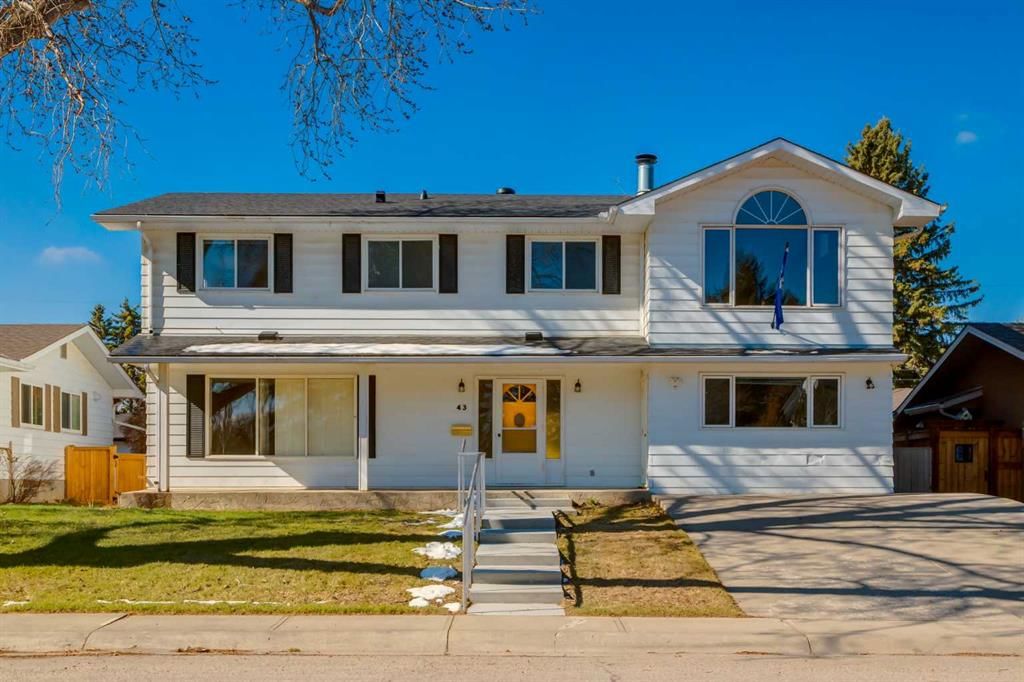 43 Mapleburn Drive SE, Calgary — main listing photo