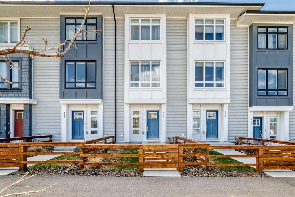 871 Belmont Drive SW, Calgary — main listing photo