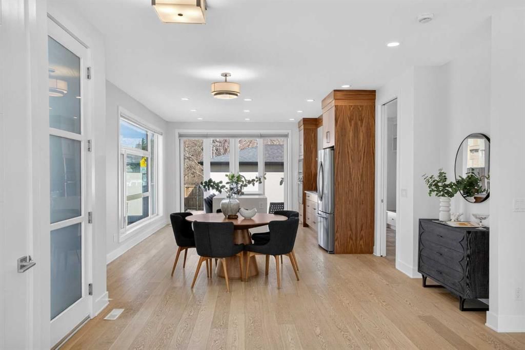 2319 24 Avenue SW, Calgary — photo 4 of 42