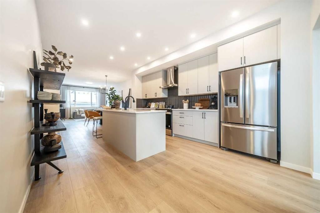 54 Creekview Avenue, Calgary — photo 2 of 25