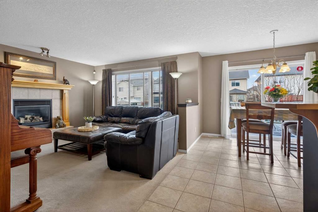 204 Citadel Meadow Close NW, Calgary — photo 2 of 47