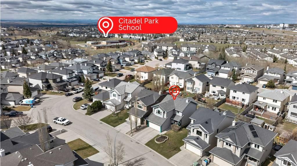 204 Citadel Meadow Close NW, Calgary — photo 4 of 47