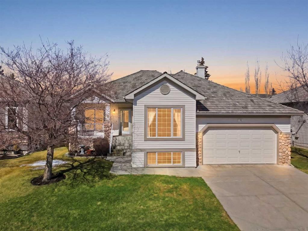 37 Rocky Ridge Gardens NW, Calgary — main listing photo