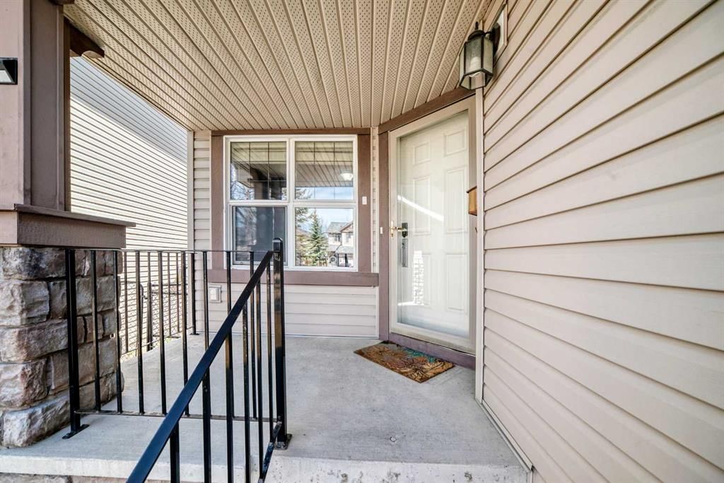 229 Panamount Road NW, Calgary — photo 2 of 37