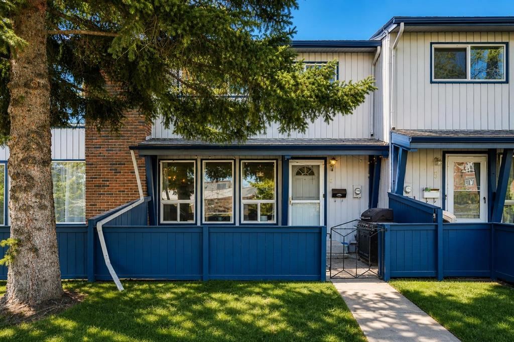 3, 5315 53 Avenue NW, Calgary — main listing photo