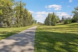 3, 5315 53 Avenue NW, Calgary — photo 4 of 33