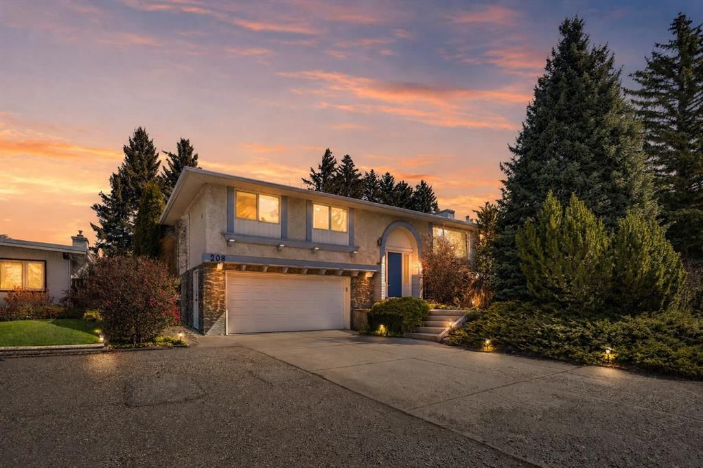 208 DALCASTLE Court NW, Calgary — main listing photo