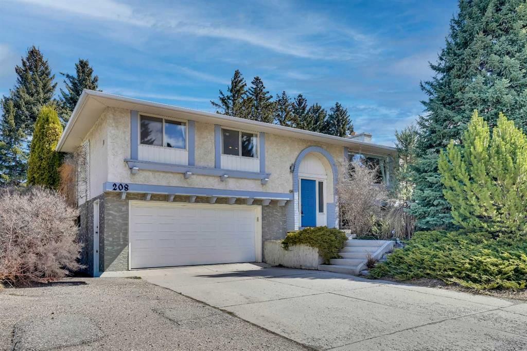 208 DALCASTLE Court NW, Calgary — photo 2 of 44