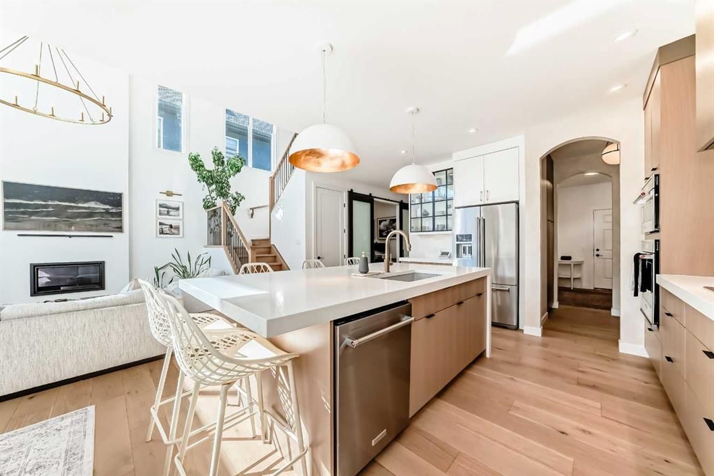 60 Cranbrook Cape SE, Calgary — photo 5 of 50
