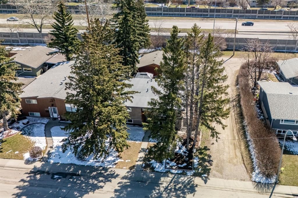 4604 Namaka Crescent NW, Calgary — photo 2 of 39