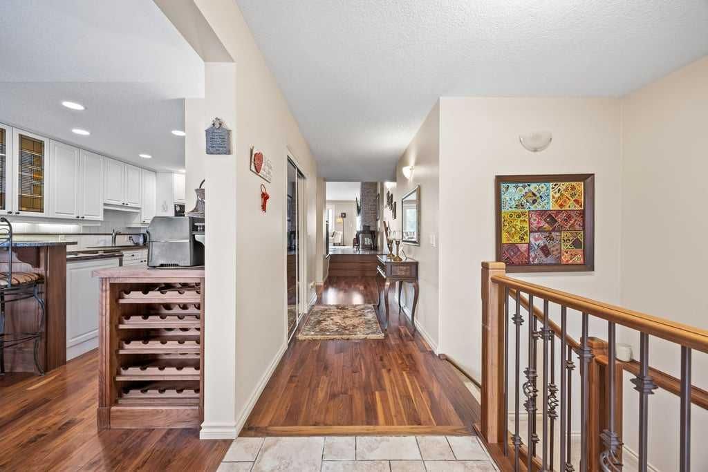 4 Prominence Path SW, Calgary — photo 2 of 49