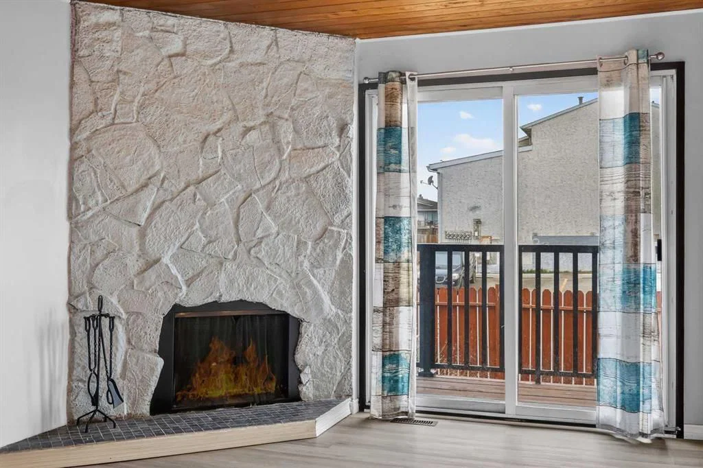E, 1203 44 Street SE, Calgary — photo 5 of 23